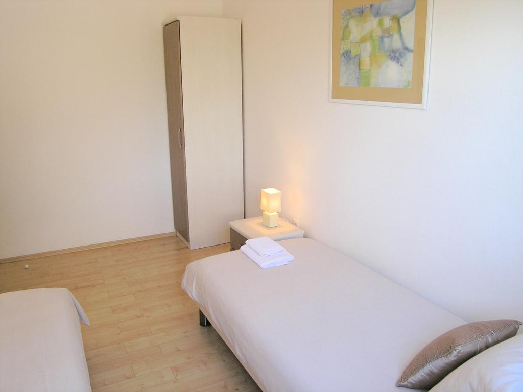 Apartments Dagmar Krk Town Esterno foto
